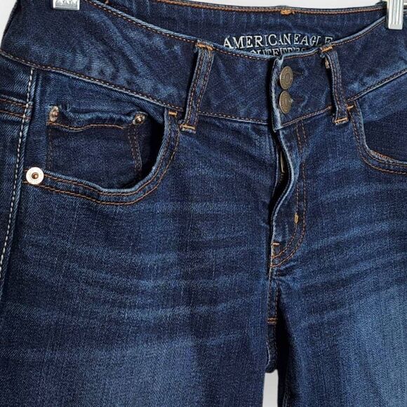 American Eagle Women's Low Rise Artist Flare Jeans size 4 - Picture 2 of 8